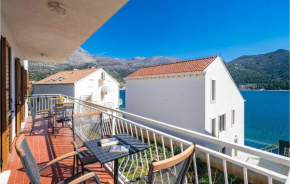 Lovely Apartment In Slano With Wifi